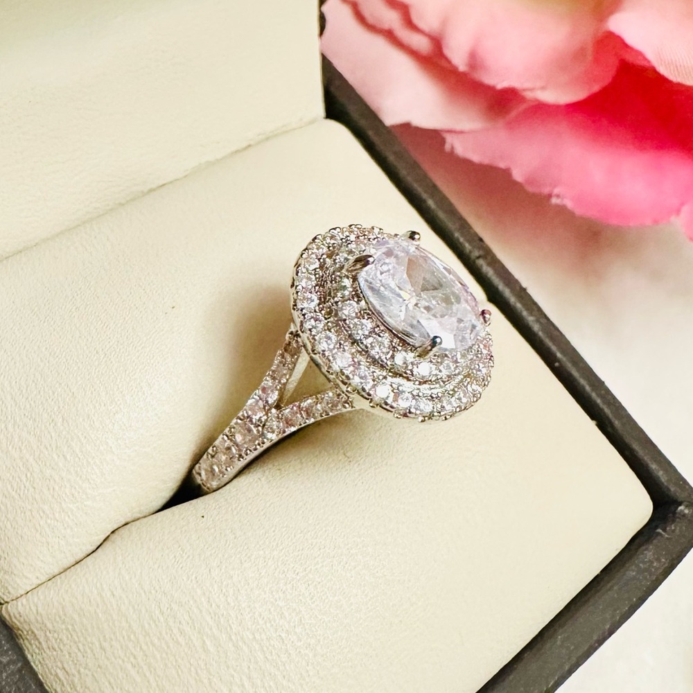 Elegant Silver Halo Bridal Ring with Zirconia Center Stone Size 6 - Picture 8 of 8